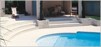 jardin et piscine